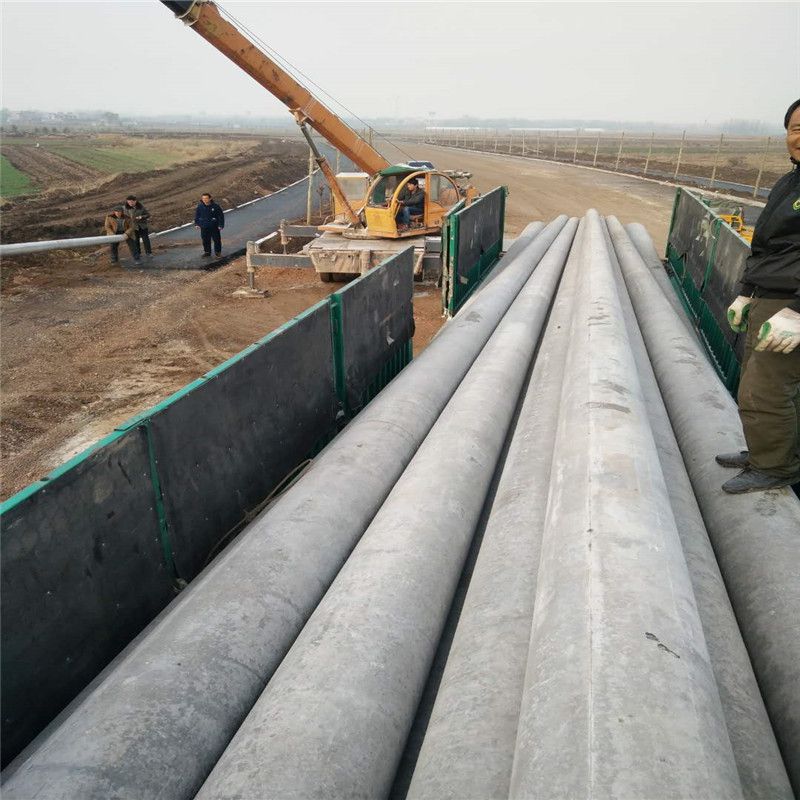 15米國(guó)標(biāo)水泥電線桿已運(yùn)達(dá)安徽鳳陽(yáng)客戶給予電線桿照片反饋